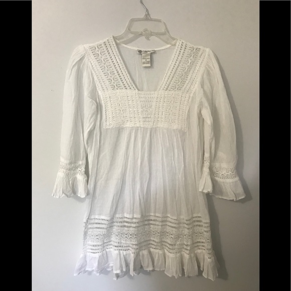 Tops - Cute options white beautiful tunic